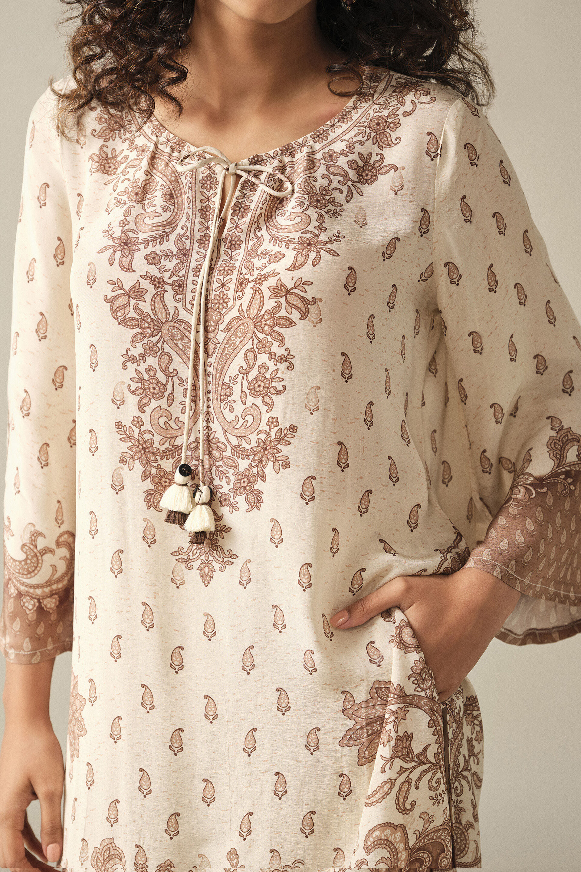 Paisley Printed Short Kurta Set in Cream, Cream, image 4